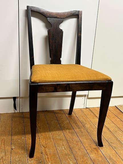 Brunbetsad stol flambjörk, 1930-tal.