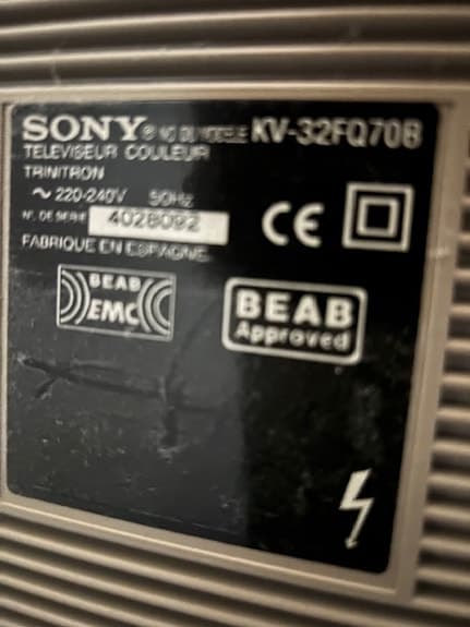 Sony Trinitron 32 tum