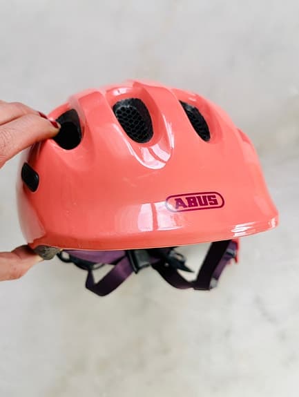 Cykelhjälm från Abus