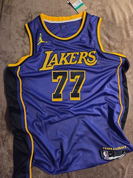 Lakers Dončić Baskettröja Blå Gul 77