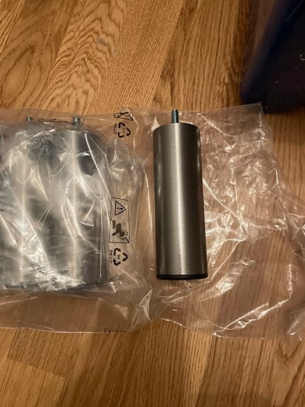 Jysk Metallben till möbel