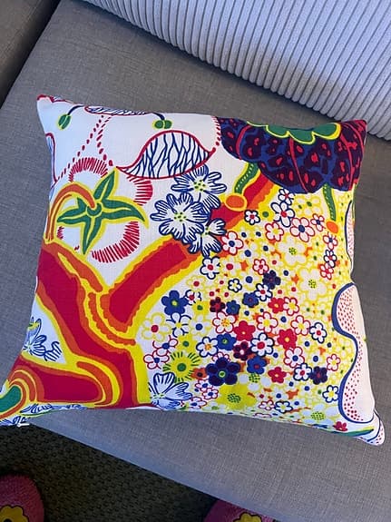 Komplett kudde/ Framsida i tyg från Svenskt Tenn- Nippon