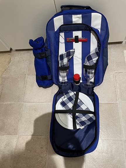 Ryggsäck med picknickutrustning