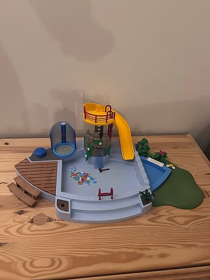 Playmobil Pool med fungerande dusch
