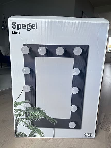 Ny Mio Mira Spegel med belysning