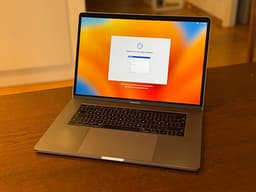 MacBook Pro 15" 1Tb 2017
