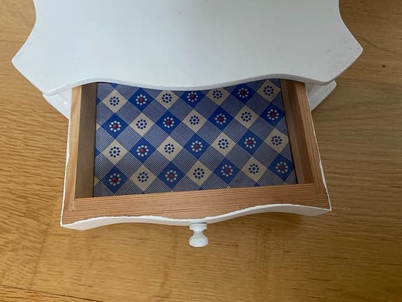 IKEA Spegel med låda vit