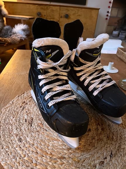 CCM Ishockeyskridskor barn storlek 32