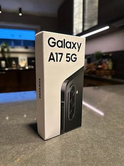 Samsung Galaxy A17 5G smartphone 128 GB svart oöppnad