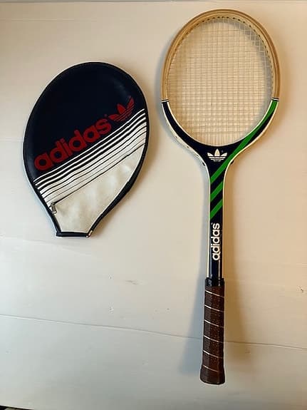 Vintage tennis racket i trä Adidas 030