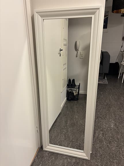 Spegel vit ram IKEA TOFTBYN