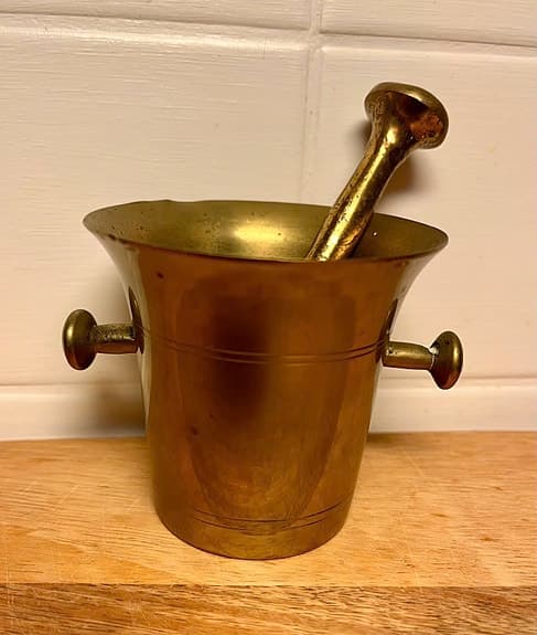 Mortel x 2, mässing