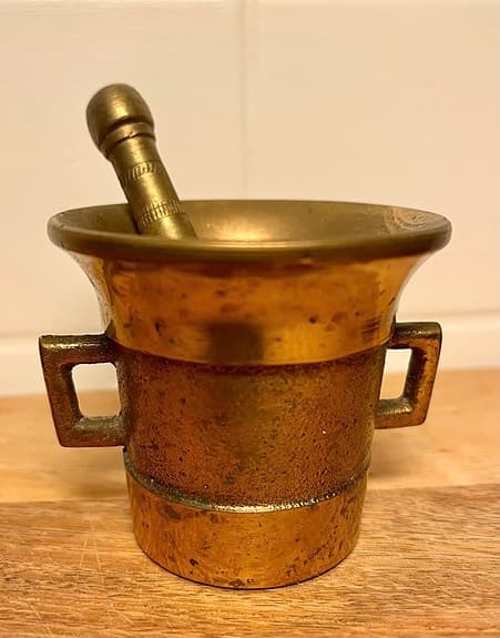 Mortel x 2, mässing