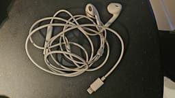 Lightning-kontakt hörlurar