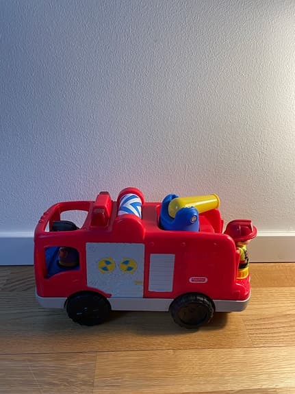Fisher-Price Little People Brandbil med figurer