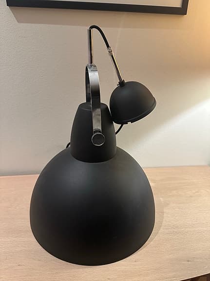 Taklampa Hoop sandsvart från By Rydéns