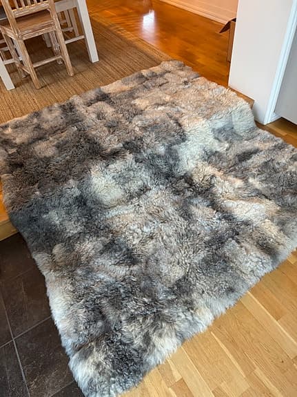 Fårskinnsmatta/fäll/väggbonad