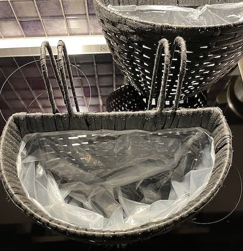 Kruka häng för t ex balkong 2 st i konstrotting