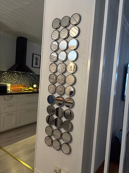 Fyra stycken speglar