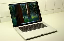 MacBook Pro 16" 2021 - M1 Pro Processor - toppskick