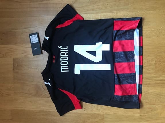 Puma AC Milan Fotbollströja 128 svart och röd