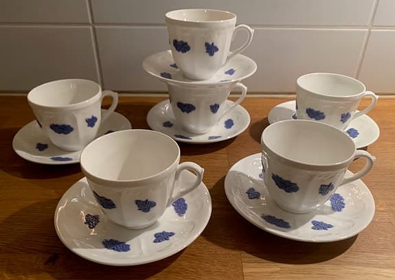 Gustavsberg Blå Blom - sex stycken kaffekoppar med fat