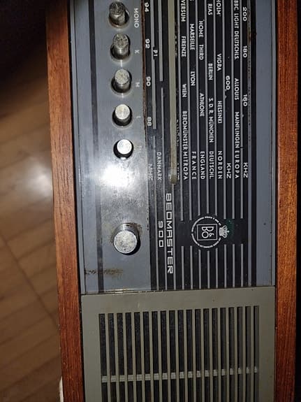 Bang & Olufsen Beomaster 9000 Radio med högtalare
