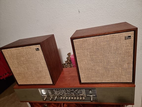 Bang & Olufsen Beomaster 9000 Radio med högtalare