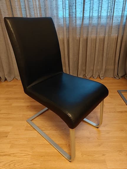 Matbord och stolar