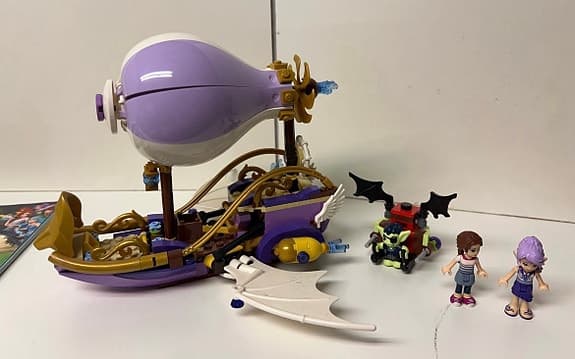 Lego 41184 Aira’s airship & the amulet chase