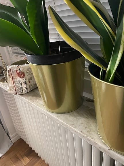 2 st Krukor - guldfärgade