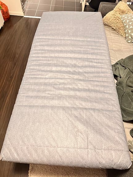 IKEA Madrass 90x200 cm grå