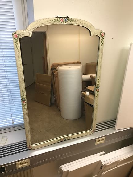 Spegel med målad ram - Shabby Chic stil
