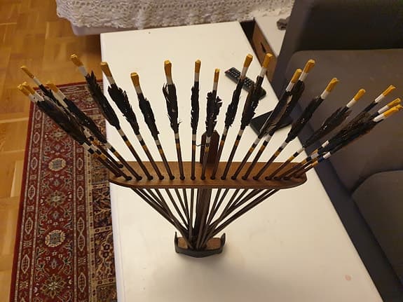 Handgjord Trä Bågskyttebåge med Pilar