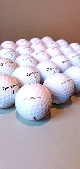 Golfbolar TaylorMade 35 stycken 2024 TP5 A KLASS PÅ SUPER REA !!!!!!!!!!!!!!!!