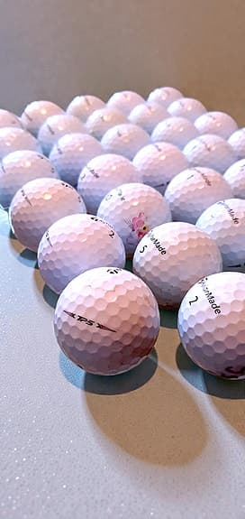 Golfbolar TaylorMade 35 stycken 2024 TP5 A KLASS PÅ SUPER REA !!!!!!!!!!!!!!!!