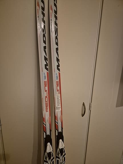 Madshus Redline cold klassiska skidor 195cm 66kg +-7kg