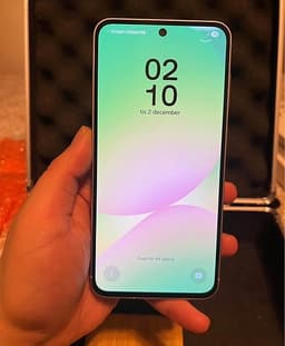 Samsung Galaxy A56 5G 128GB i Ny Skick Laddare Följer med