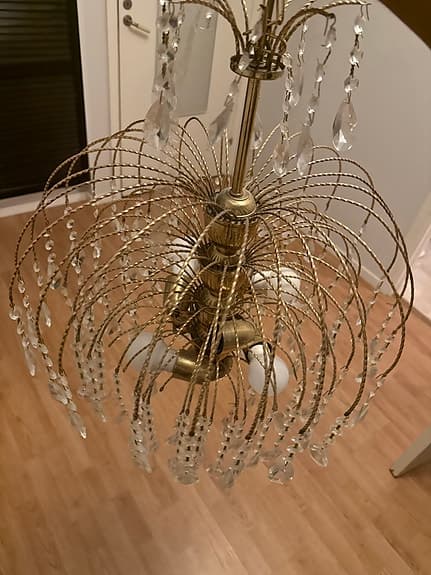 kristallkrona i guld- taklampa