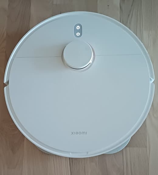 Xiaomi S10 plus robo with rotating mop pads