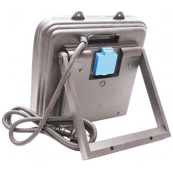 Gelins-KGK Attack 38 Belysning  IP44 med 230 V uttag