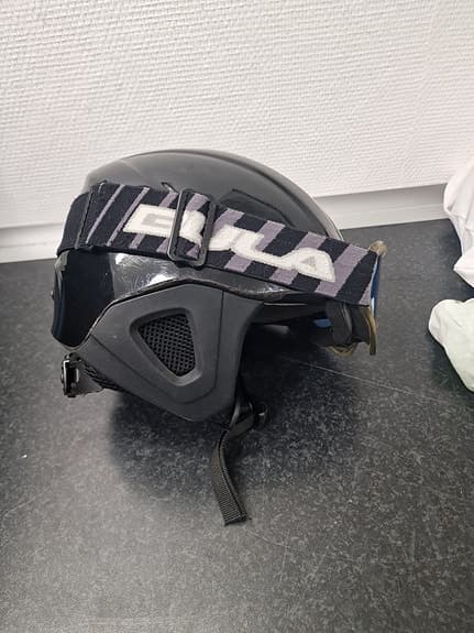 Barnhjälm & Bula glasögon