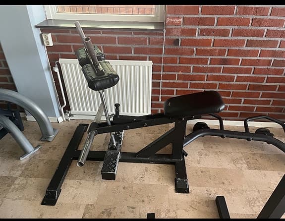 Kvalitetsutrustning till gym eller hemmaträning styrka och kondition