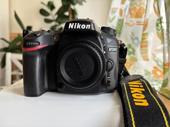 Nikon D7200 med Nikon DX 18-140