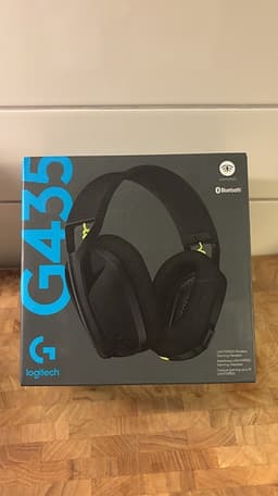 Logitech G435 trådlösa hörlurar svart