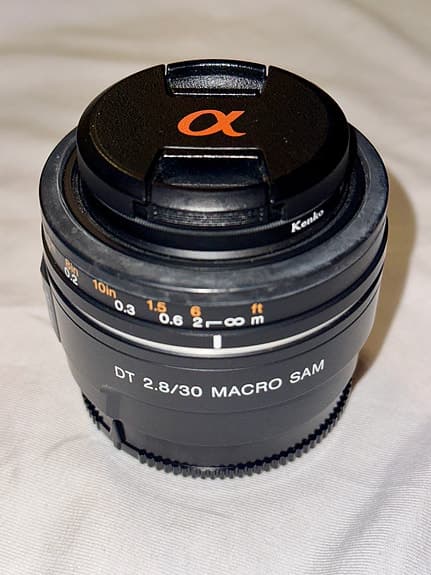 Sony DT 30mm f/2.8 Macro SAM + Kenko MC UV-filter