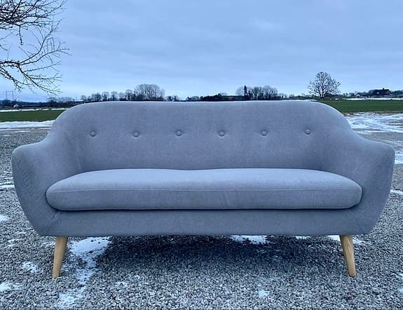 Jättefin soffa 2,5 sits ljusgrå