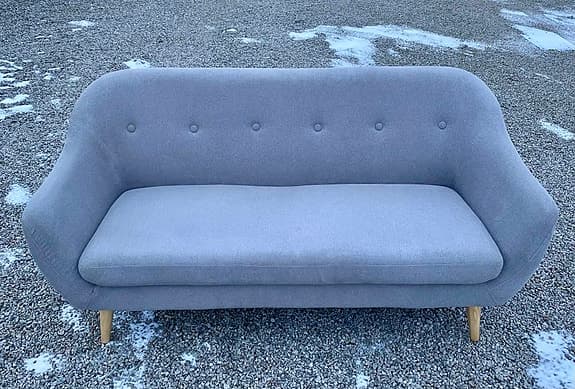 Jättefin soffa 2,5 sits ljusgrå