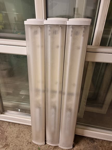 Lysrörsarmaturer Olika modeller