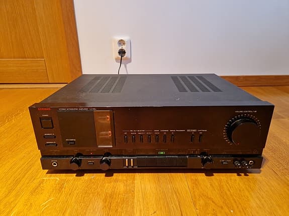 Luxman Lv 105u rörhybrid förstärkare